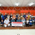 มูลนิธิป่อเต็กตึ๊ง ลงพื้นที่อุบลราชธานี ศรีสะเกษ และสุรินทร์ มอบเงินช่วยเหลือกรณีบ้านพังเสียหายทั้งหลังจาก เหตุการณ์ปะทะชายแดนไทย-กัมพูชา